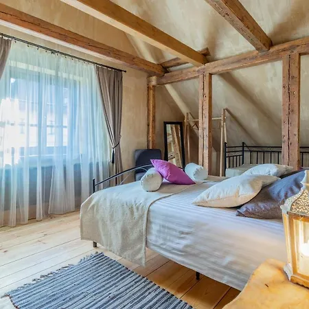 Hotel Mazmezotnes Muiza 4*